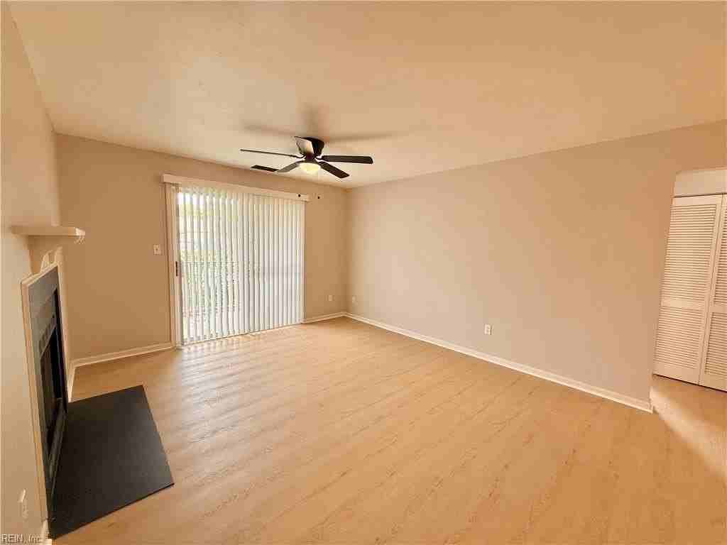 512 Thorncliff Dr - Photo 4 of 18