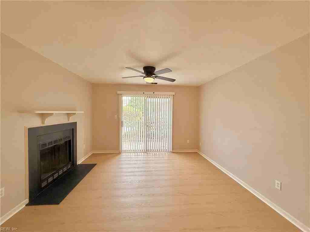 512 Thorncliff Dr - Photo 5 of 18