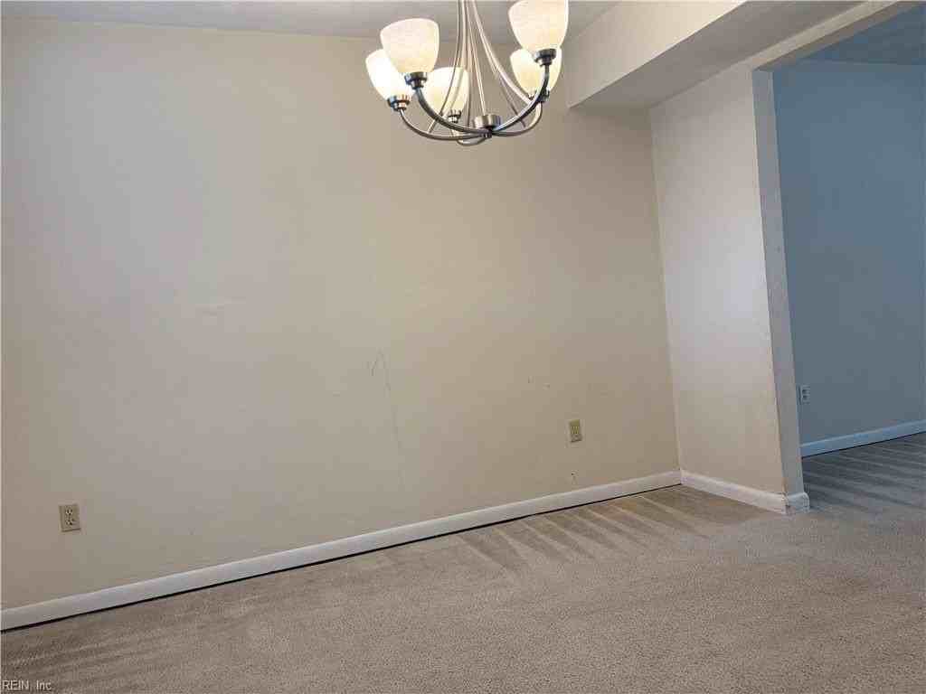441 Woodlake Rd - Photo 6 of 27