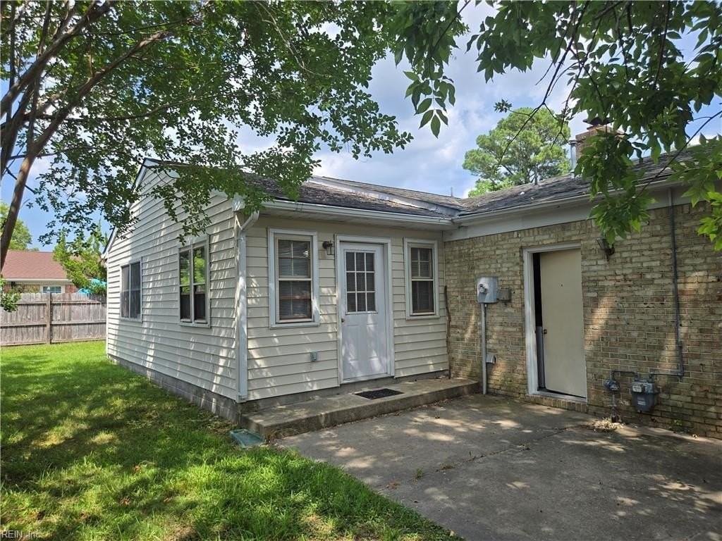 844 Lord Leighton Dr - Photo 4 of 29