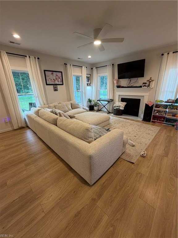 329 Forest Ave - Photo 5 of 32
