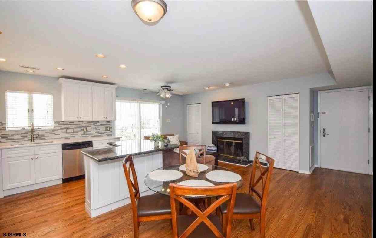 21 S Madison Ave - Photo 3 of 13