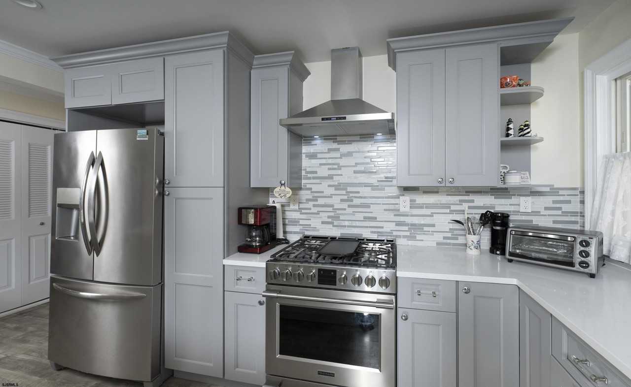 220 N 35th Ave - Photo 3 of 31