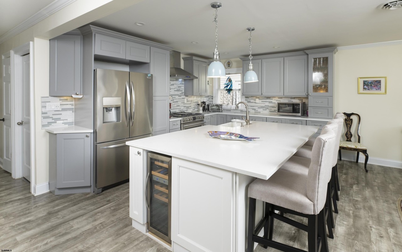 220 N 35th Ave - Photo 4 of 31
