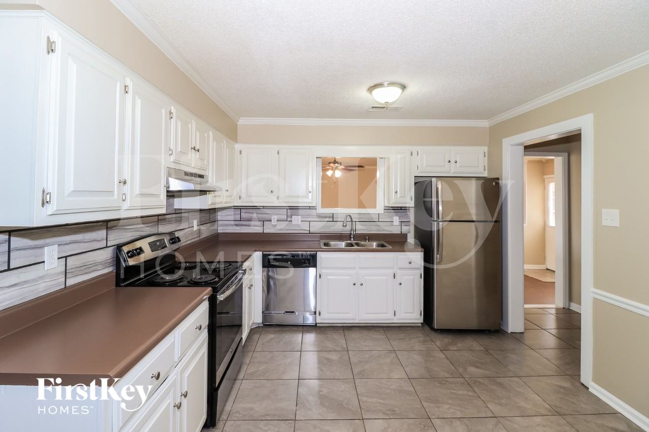 970 Hawkview Dr - Photo 6 of 15