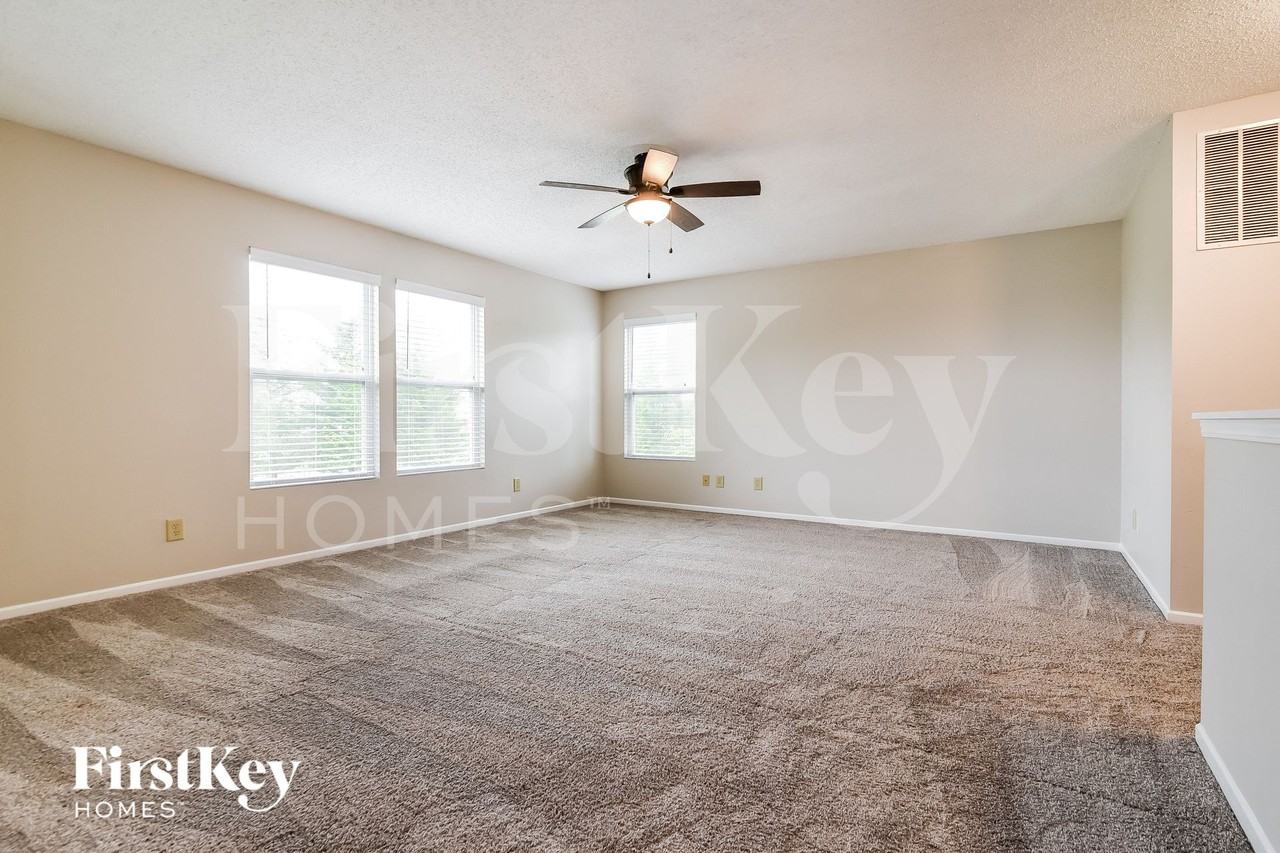 961 Springside Ct - Photo 7 of 15