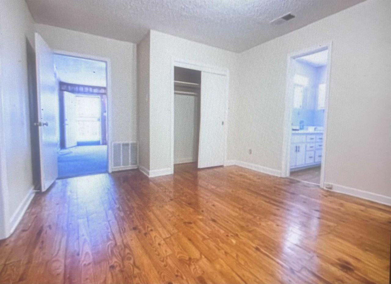 494 Fernwood Ave - Photo 4 of 7