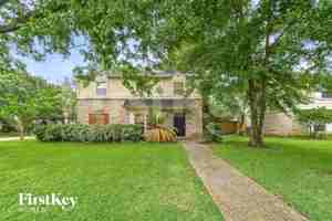 featured image of 4003 Chapel Square Dr
