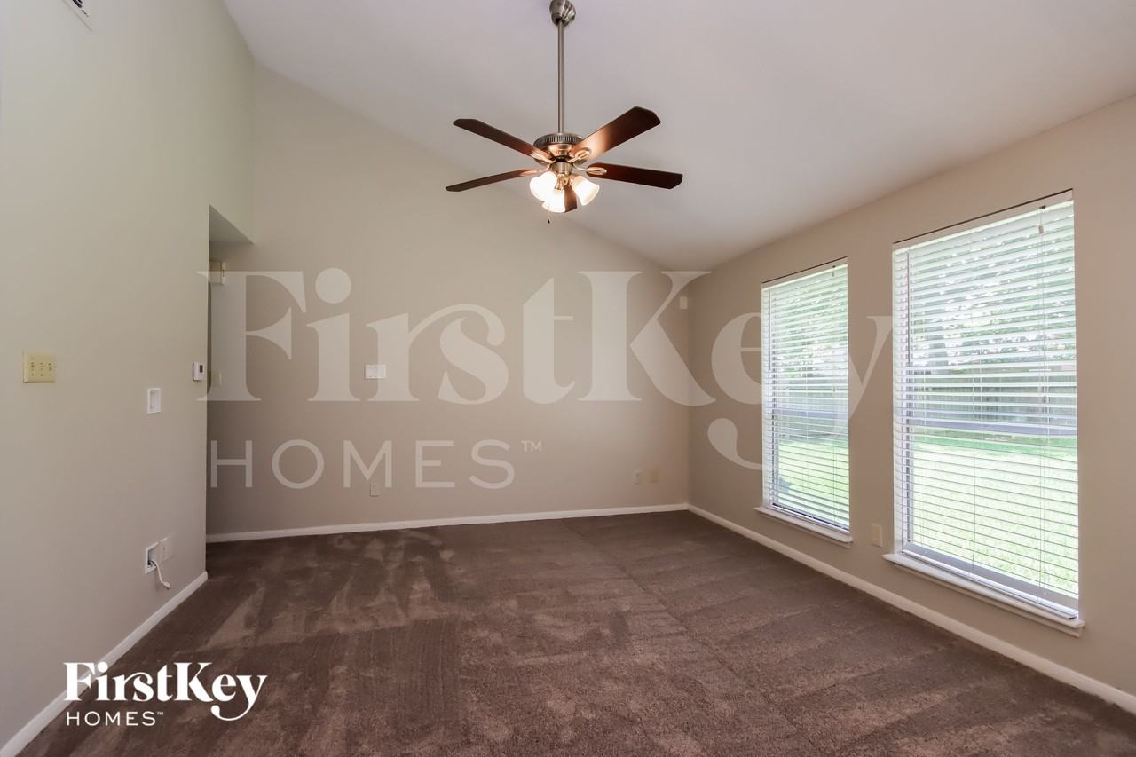 3919 Algernon Dr - Photo 3 of 16