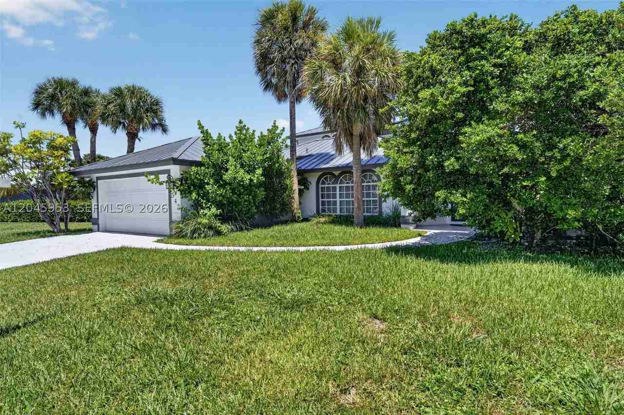 542 N Cypress Dr #542 - Photo 3 of 50