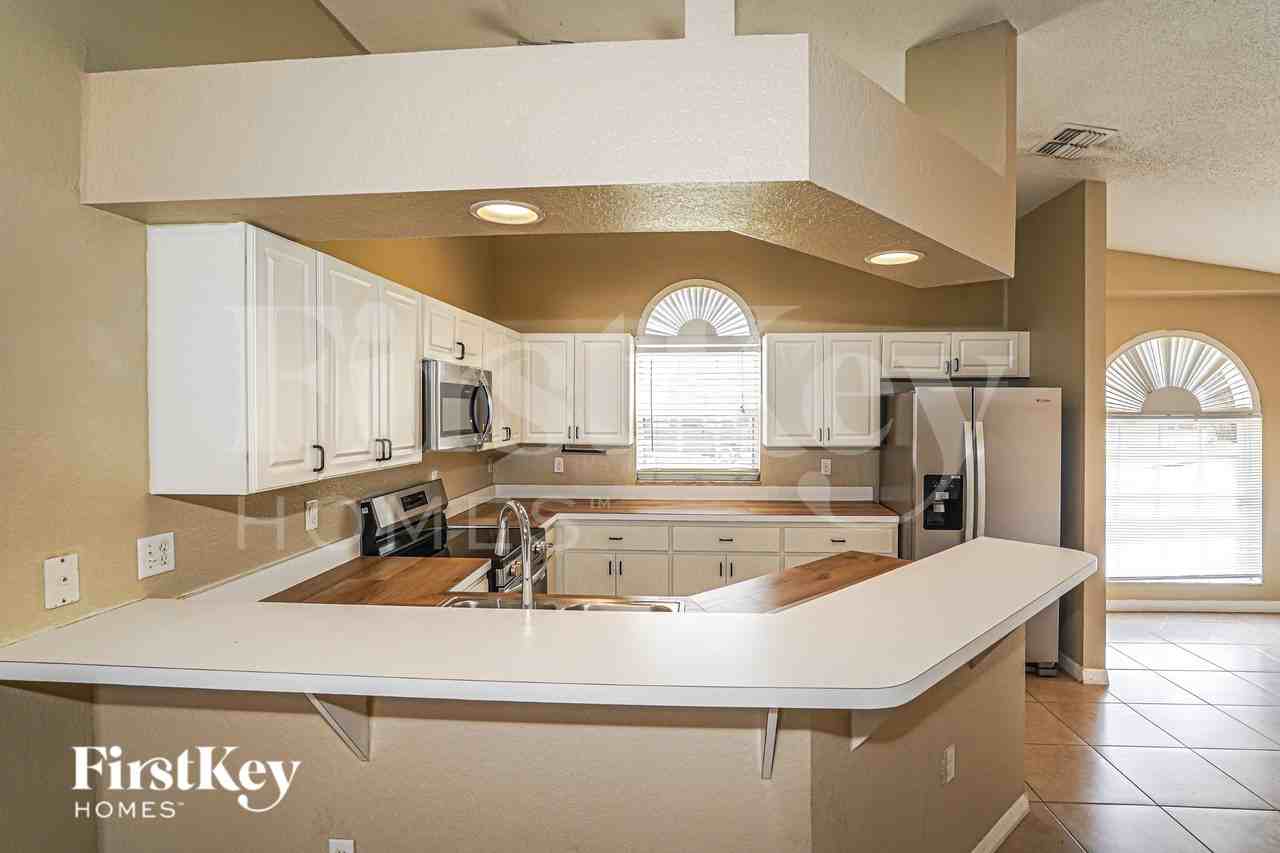 175 Kings Pond Ave - Photo 6 of 19