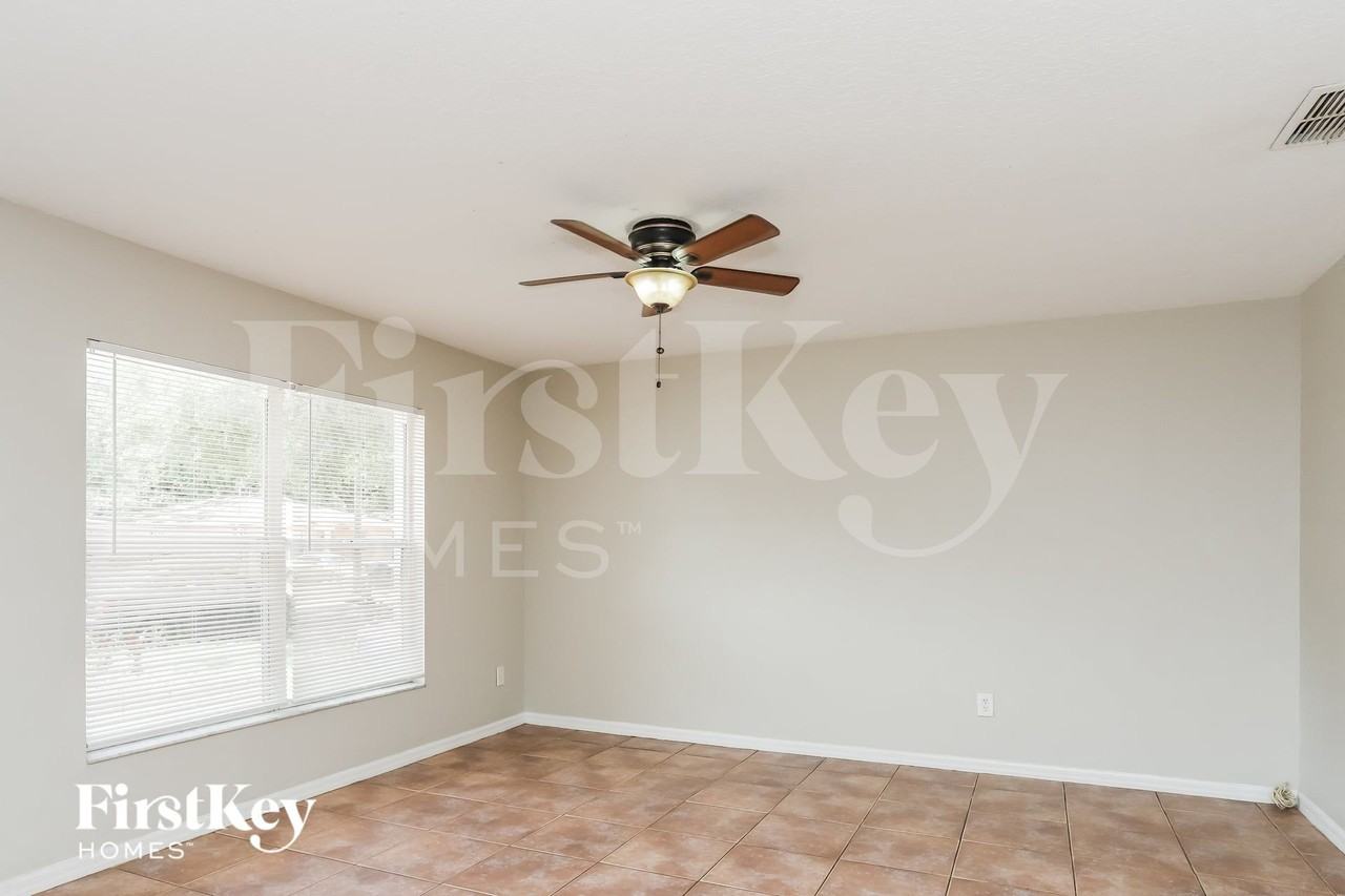 1210 E Palifox St - Photo 2 of 15