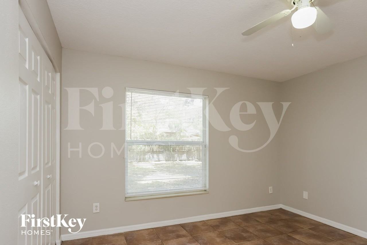 1210 E Palifox St - Photo 6 of 15