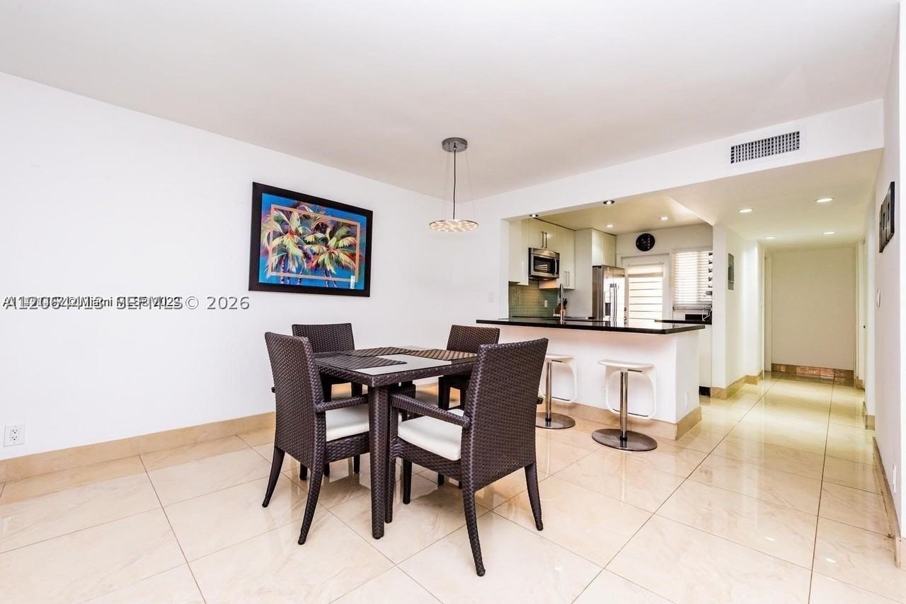 2081 S Ocean Dr #411 - Photo 6 of 21