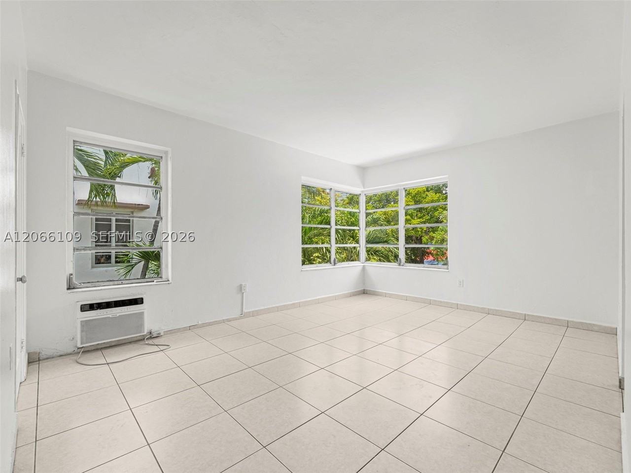 821 Jefferson Ave #3 - Photo 6 of 29