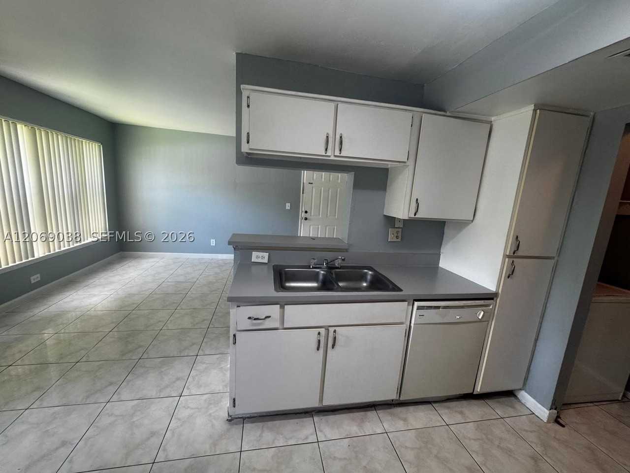 8793 Nw 39th St #7BLGD - Photo 6 of 25