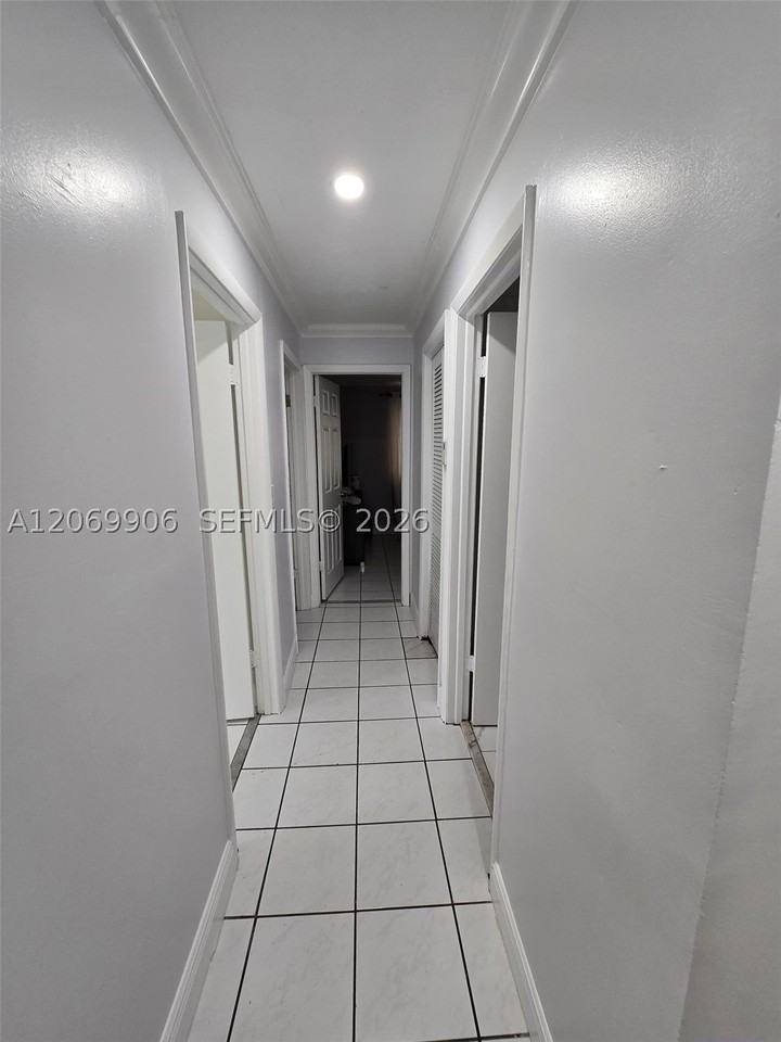 9940 Sw 155th St - Photo 6 of 16