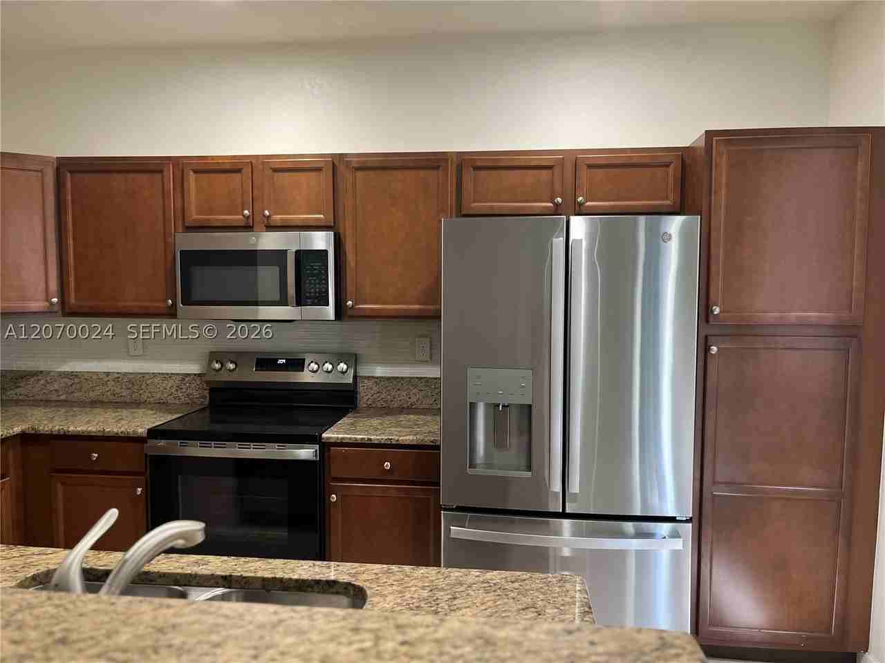 9362 Sw 171st Ave - Photo 4 of 29