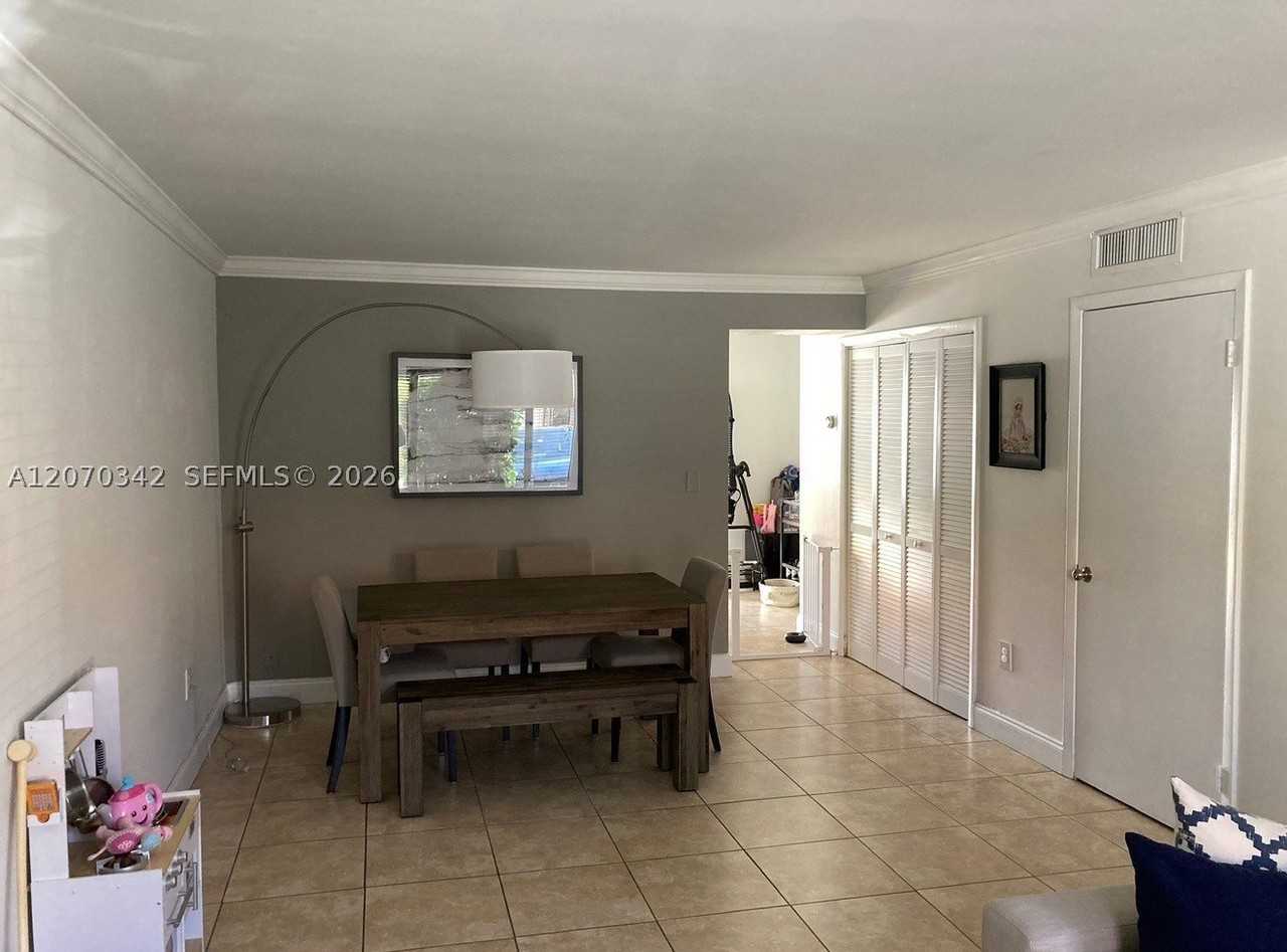10093 Sw 77th Ct #10093 - Photo 3 of 13