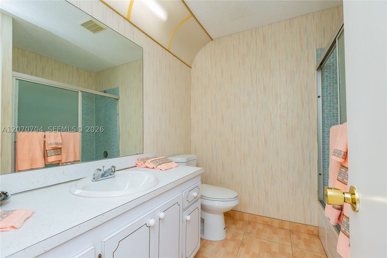 1055 Nw 83rd Ave #C47 - Photo 7 of 39