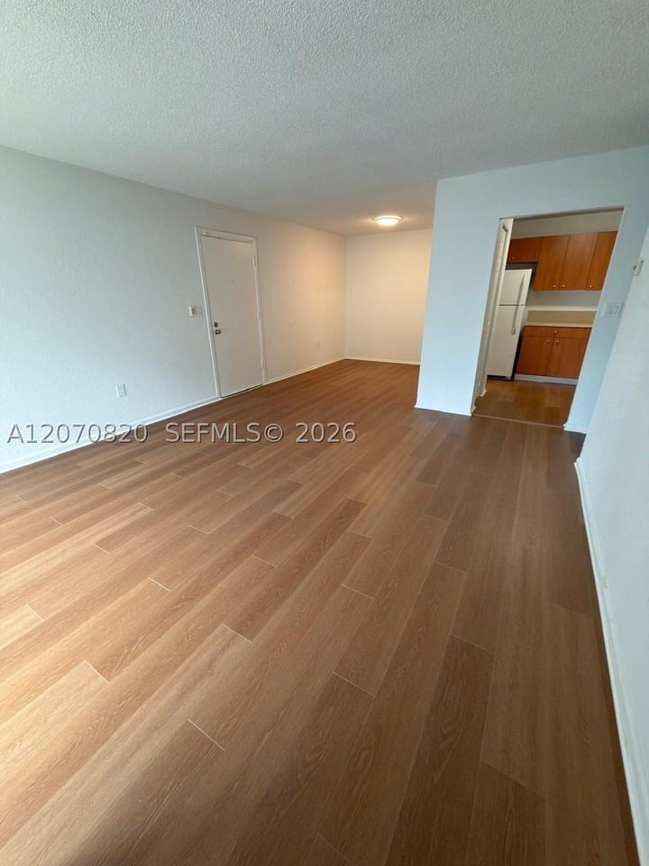 411 Executive Center Dr #109 - Photo 5 of 15