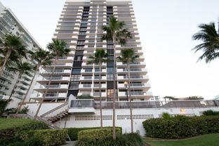 5757 Collins Ave #703 - Photo 1 of 1