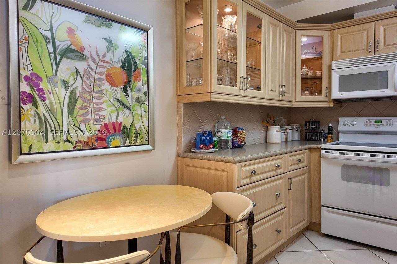1950 S Ocean Dr #9C - Photo 4 of 20