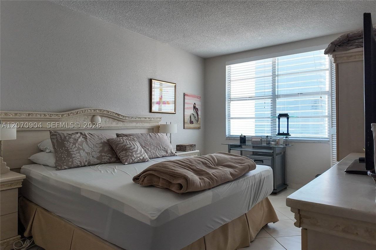 1950 S Ocean Dr #9C - Photo 6 of 20