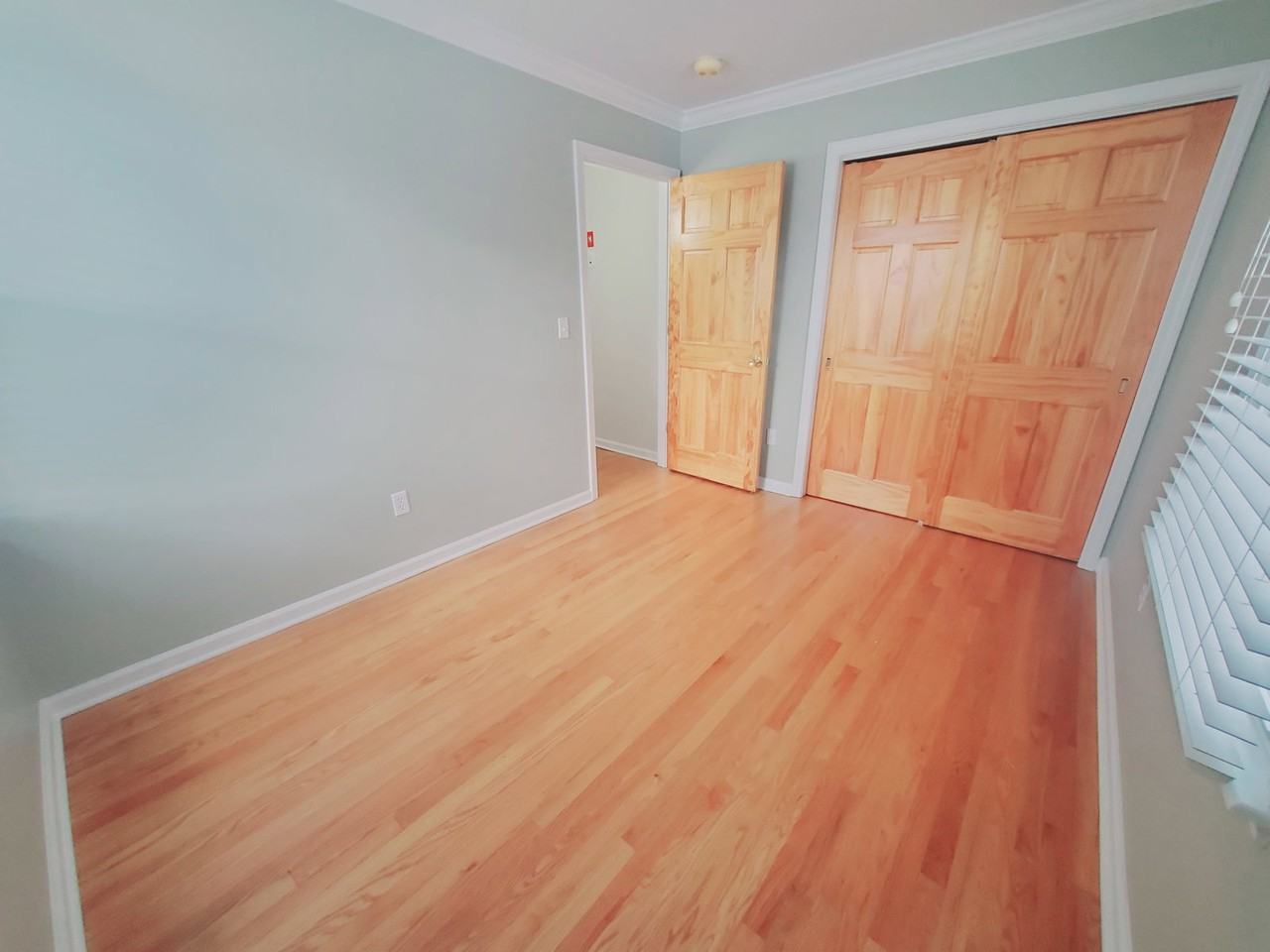 50 Oxford Ct #2 - Photo 4 of 7