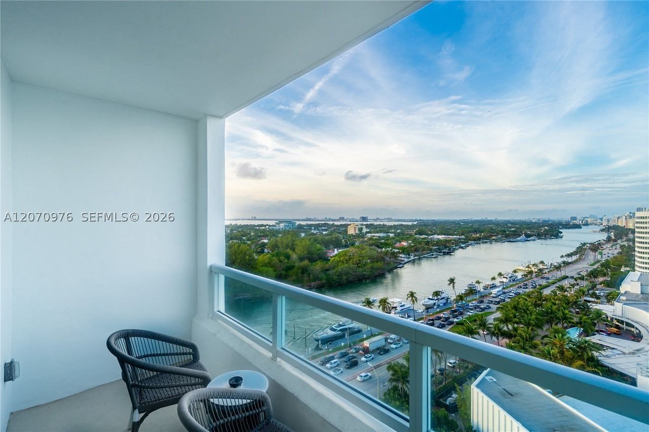 4401 Collins Ave #1609