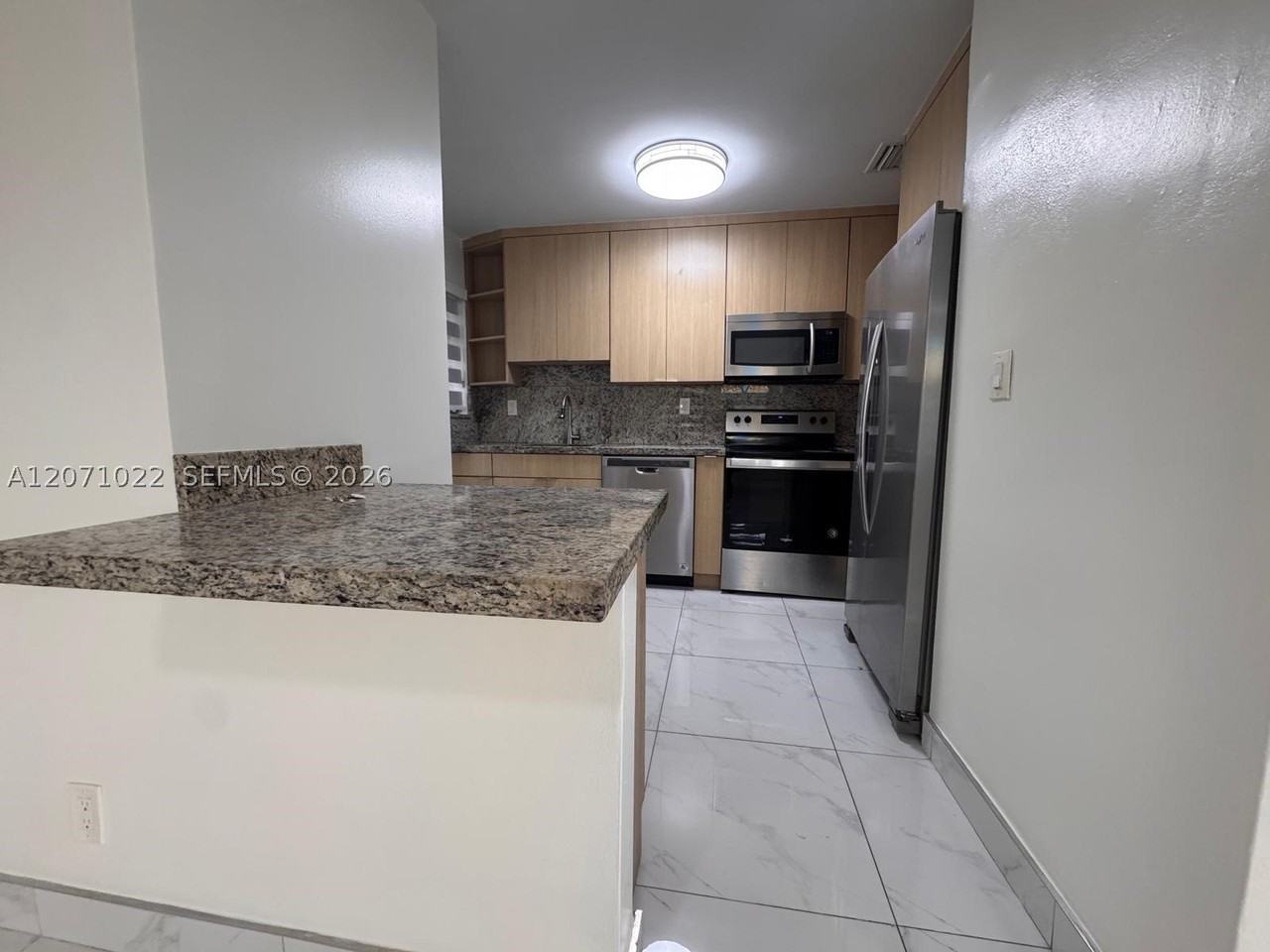 7135 Sw 22nd St #7137 - Photo 4 of 10