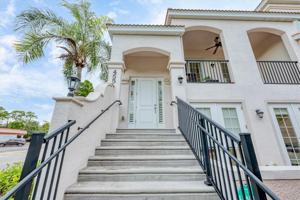 featured image of 455 Nokomis Ave S #455