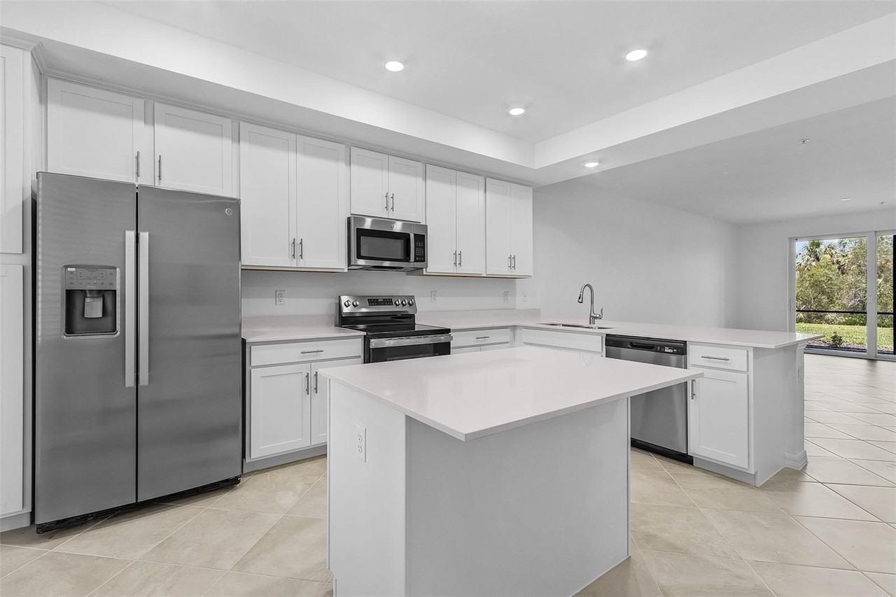 14191 Heritage Landing Blvd #1214