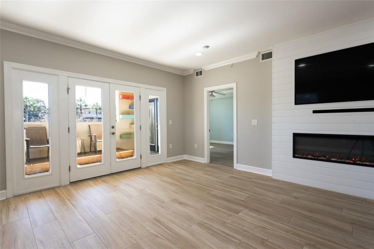 300 Bella Harbor Ct #101 - Photo 3 of 43