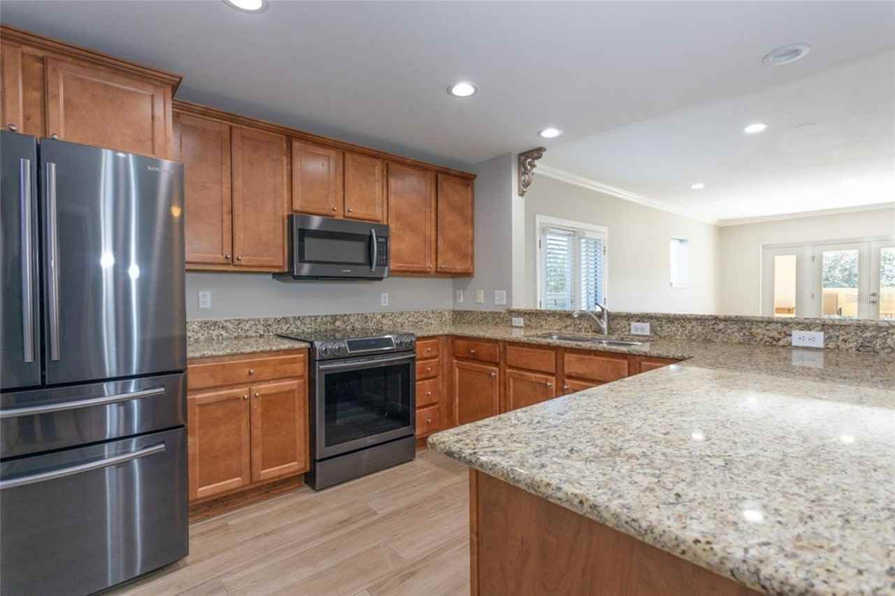 300 Bella Harbor Ct #101 - Photo 4 of 43