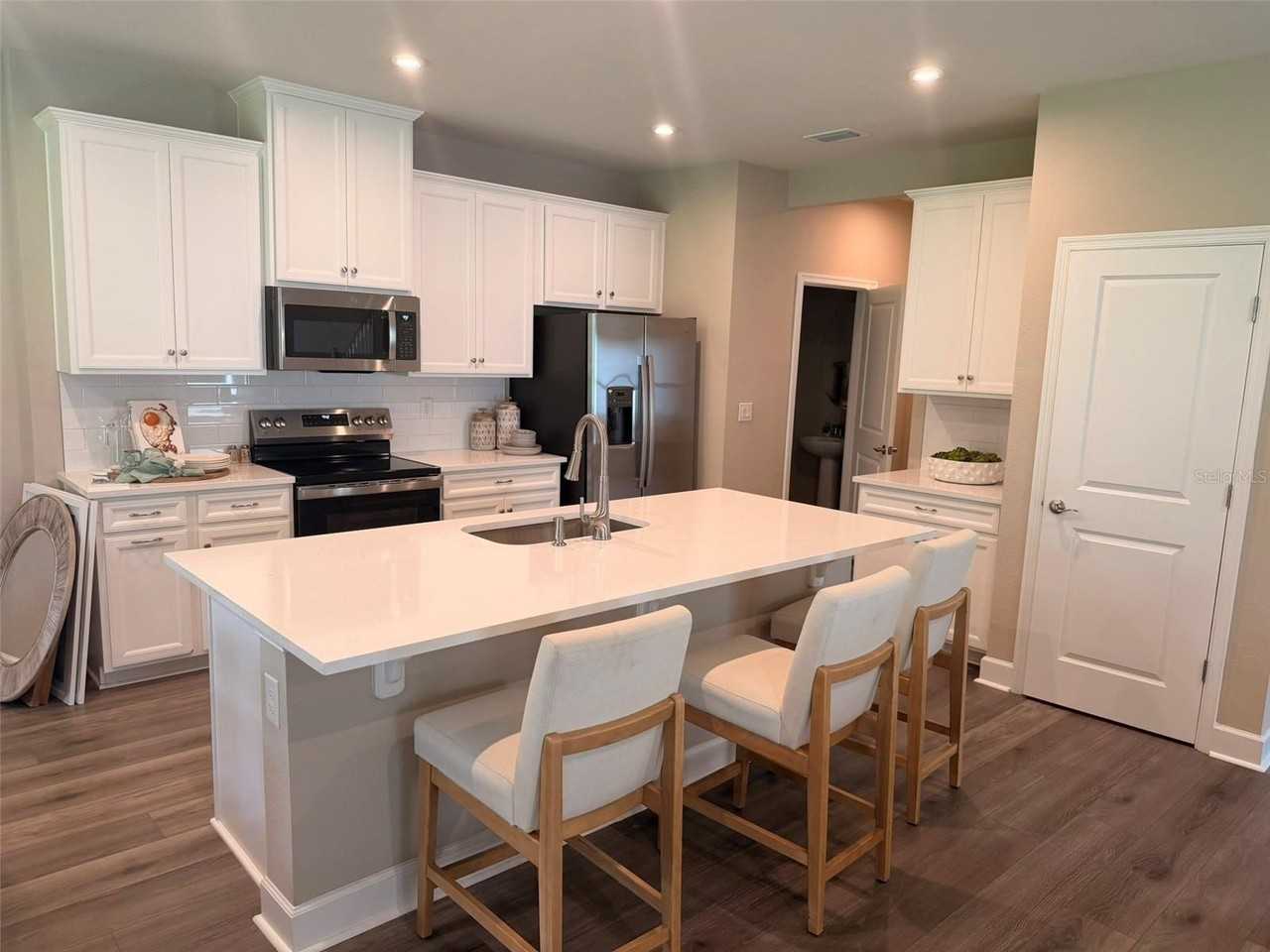 1291 Ribbon Pl - Photo 4 of 27