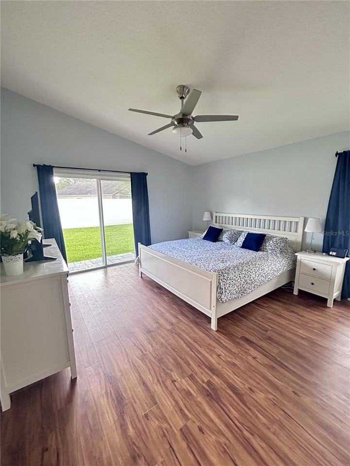1061 Portmoor Way - Photo 6 of 21