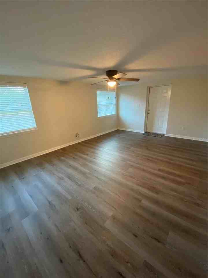 803 E Hazzard Ave - Photo 2 of 13