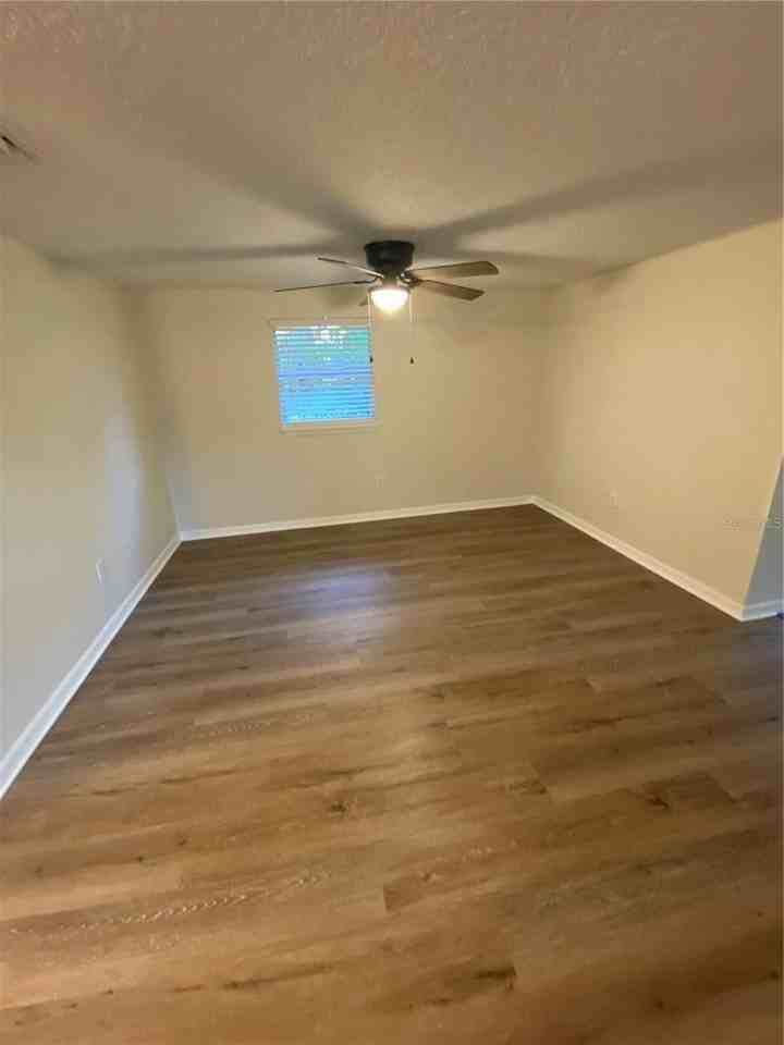 803 E Hazzard Ave - Photo 4 of 13
