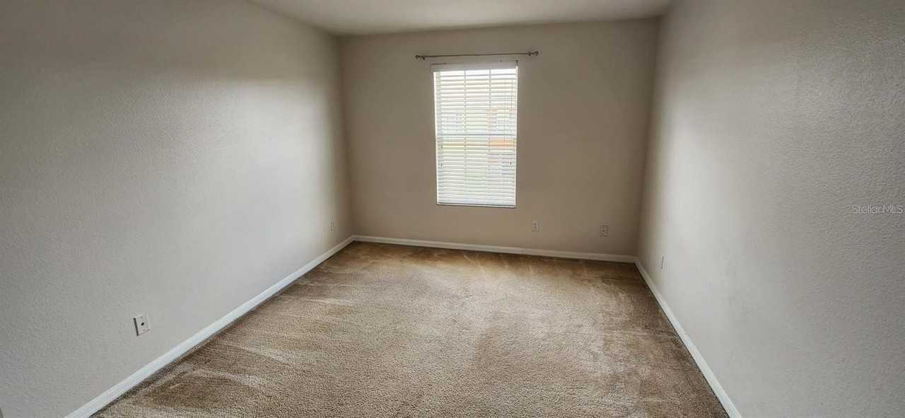 536 Cresting Oak Cir #10 - Photo 7 of 30