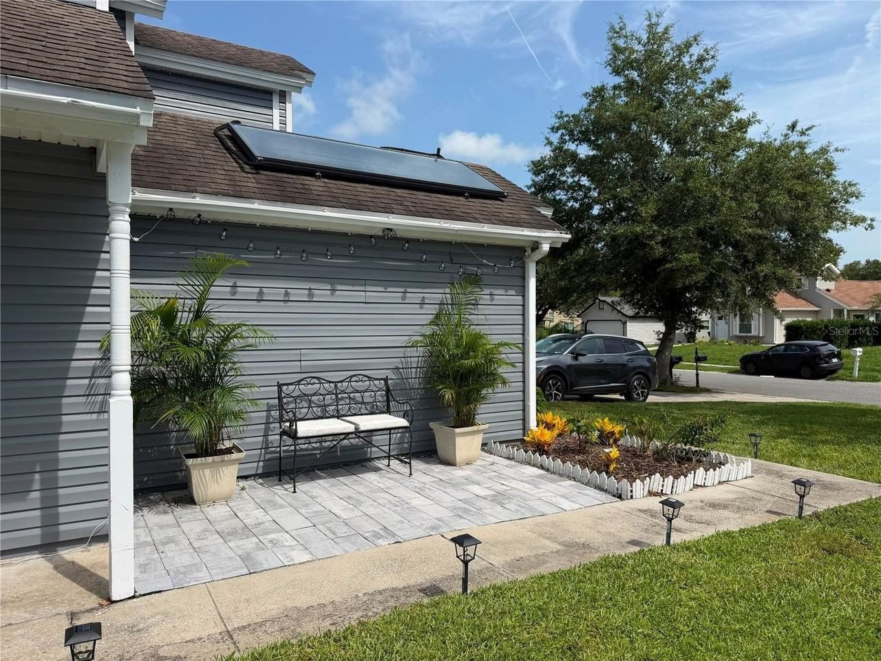 9924 Surrey Ridge Rd - Photo 3 of 23