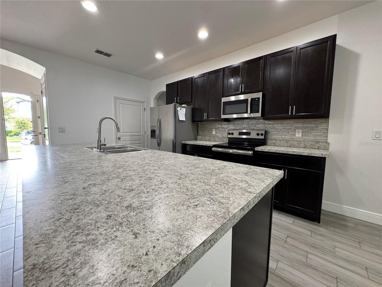 2980 Scarlett Dr - Photo 5 of 24