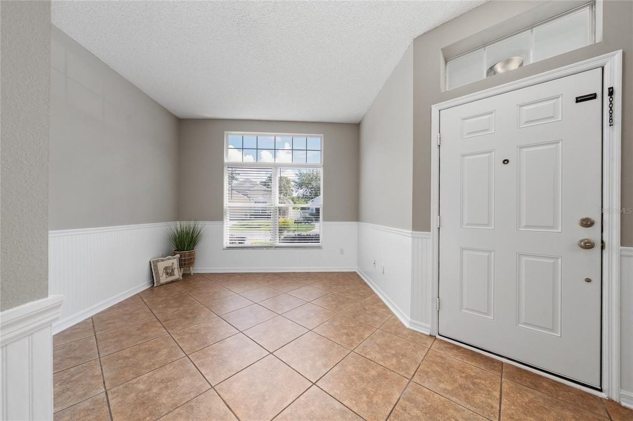 9724 Myrtle Creek Ln - Photo 6 of 50