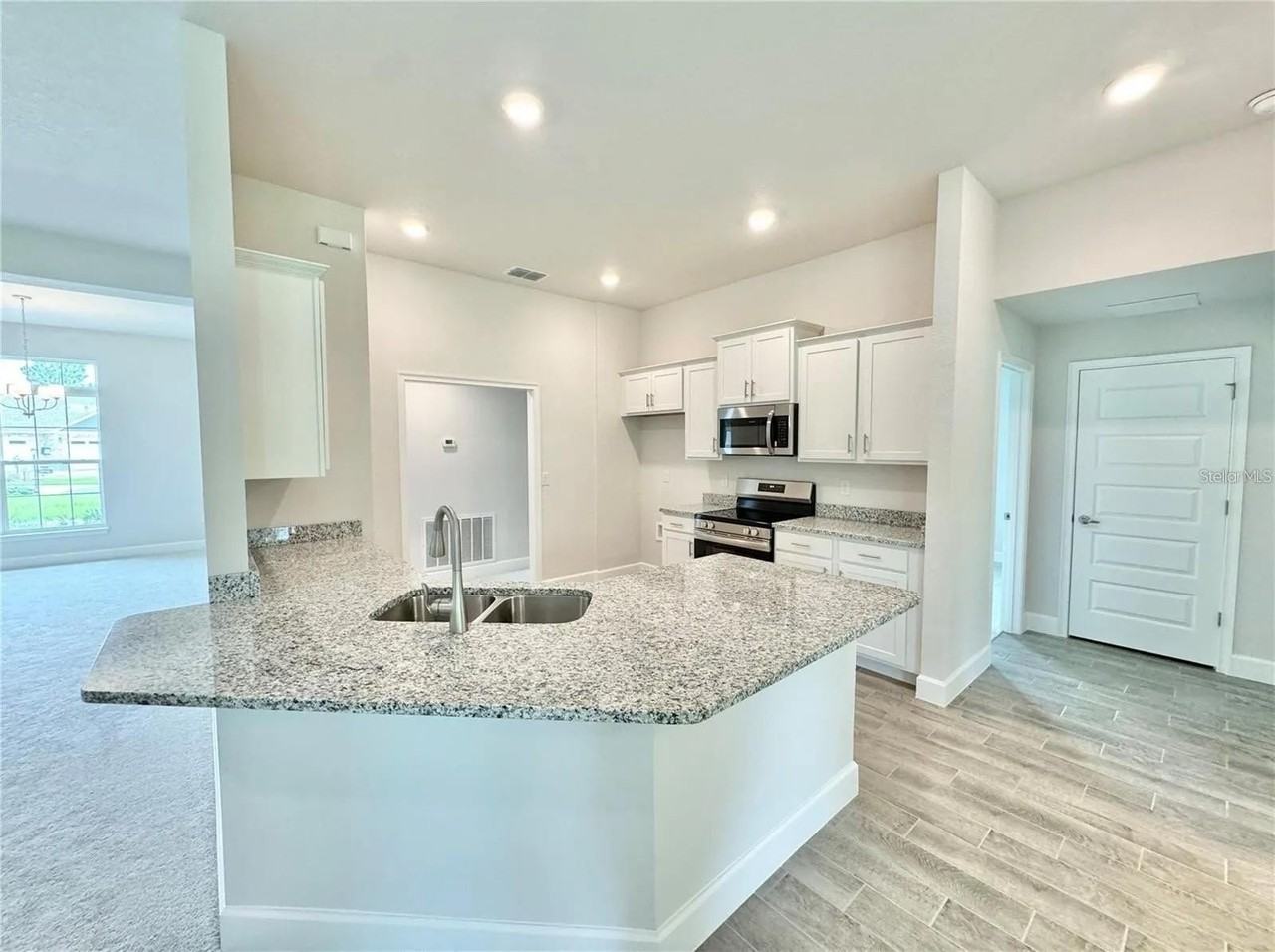 17745 Sw 72nd Street Rd - Photo 3 of 37