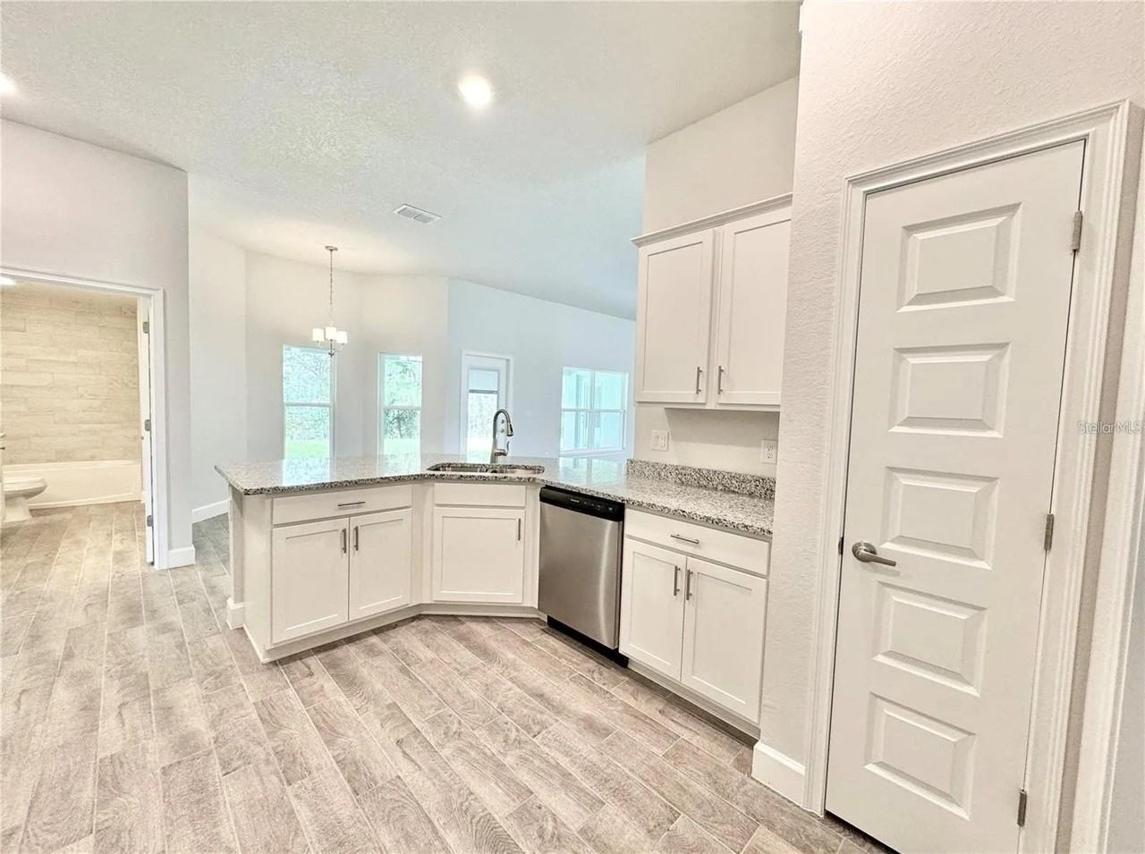 17745 Sw 72nd Street Rd - Photo 4 of 37