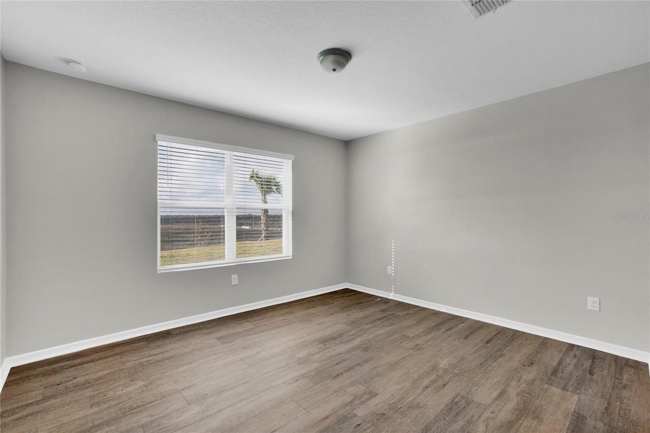 7425 Catania Loop - Photo 4 of 10