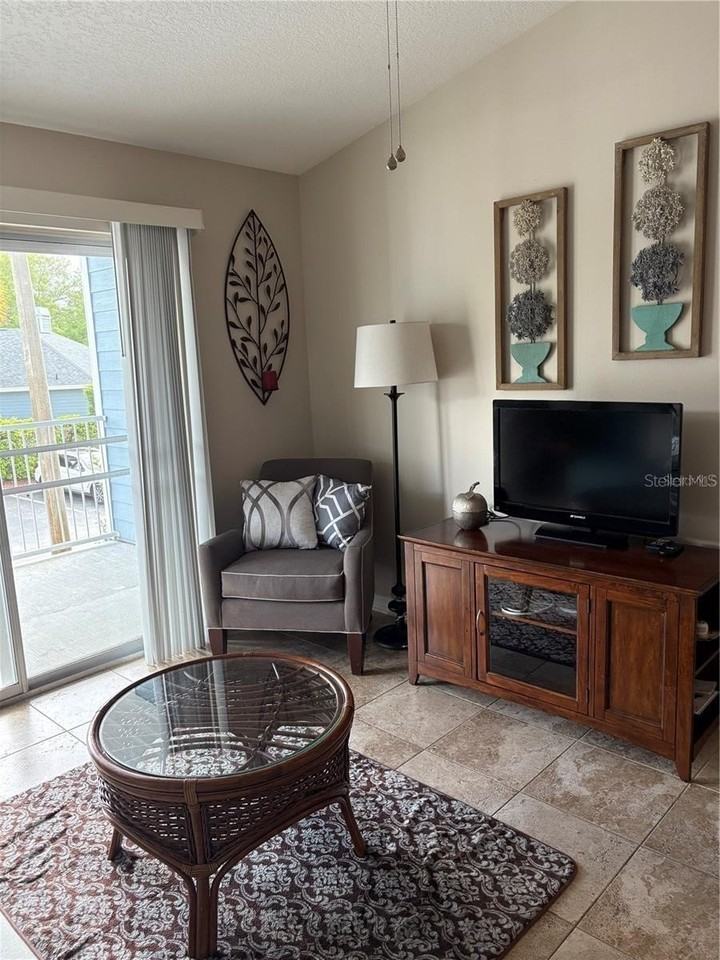 2516 Grassy Point Dr #200 - Photo 3 of 23