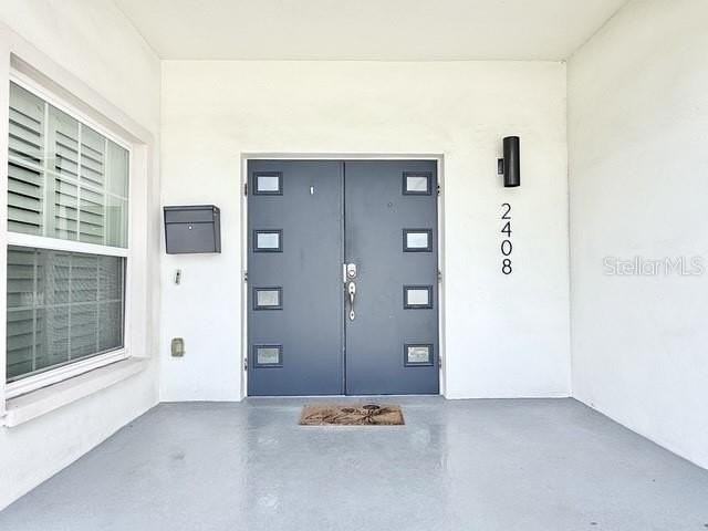 2408 Corrine Dr - Photo 4 of 29