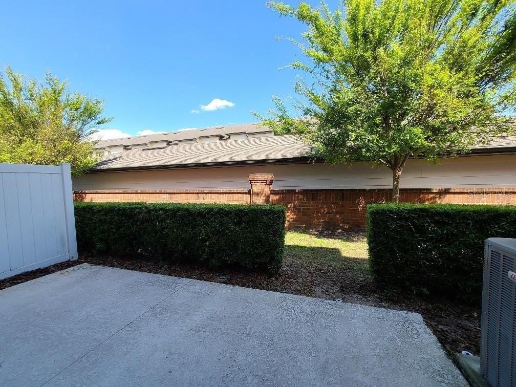 1039 Taramundi Dr - Photo 6 of 23