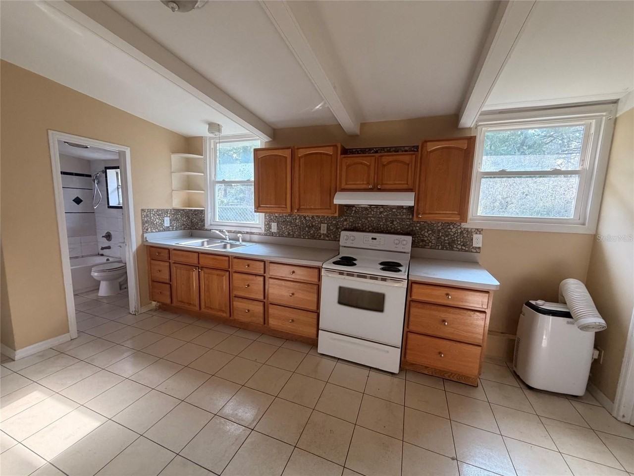 6345 Se 110th St #1 - Photo 4 of 13